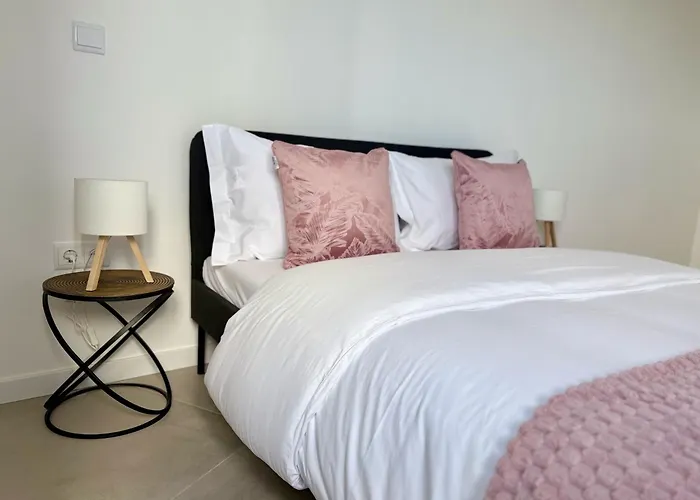 Апартаменты Aurora Abode *