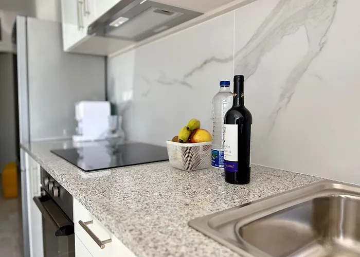 Aurora Abode Апартаменты Калдаш-да-Раинья